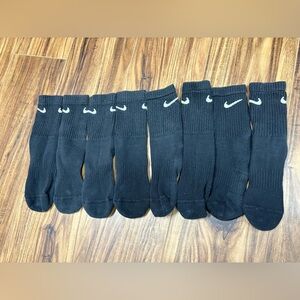 Nike Everyday Plus Cushioned Training socks, black, adult size small, 6-8